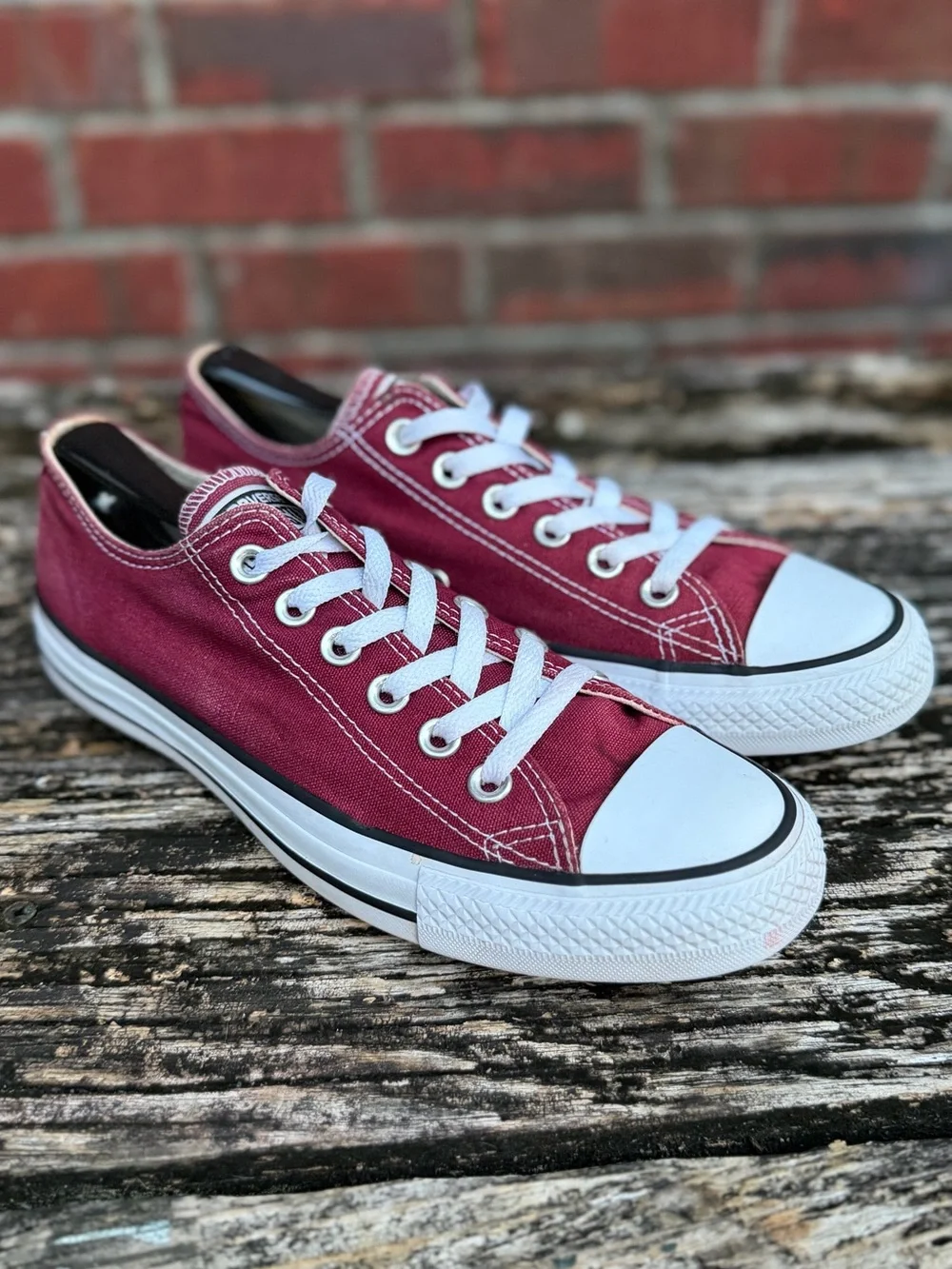 Converse Chuck Taylor All Star Unisex M-6 W-8 Maroon Low Top Canvas Sneakers X2